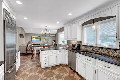 34 Admiral Road, Massapequa, NY 11758 - Photo 7