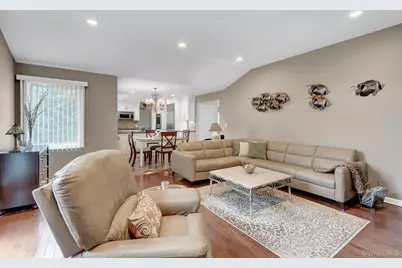 34 Admiral Road, Massapequa, NY 11758 - Photo 11