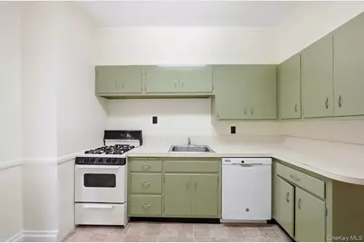3633 Greystone Avenue, Bronx, NY 10463 - Photo 9