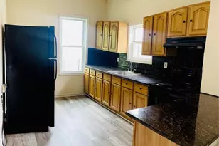 91-15 82nd St, Woodhaven, NY 11421 - Photo 3