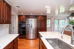 34 Albemarle Rd, Westbury, NY 11590 - Photo 15