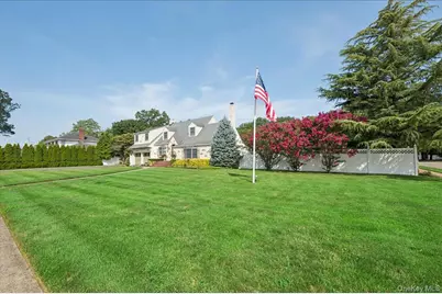 34 Albemarle Road, Westbury, NY 11590 - Photo 3