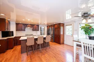 34 Albemarle Rd, Westbury, NY 11590 - Photo 13