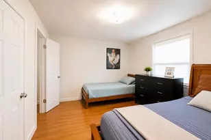 137-29 68th Dr, Flushing, NY 11367 - Photo 7