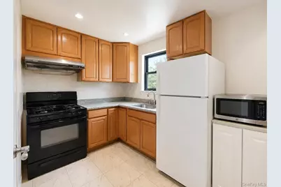 137-29 68th Drive #A, Flushing, NY 11367 - Photo 11