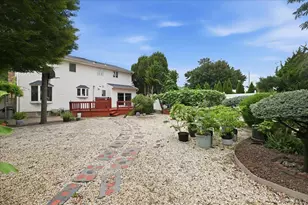 701 Hoover St, North Bellmore, NY 11710 - Photo 39