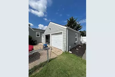 76 Idaho Street, Lindenhurst, NY 11757 - Photo 3