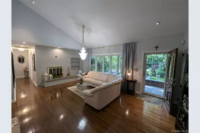 28 Brookfield Road, Northport, NY 11768 - Photo 11