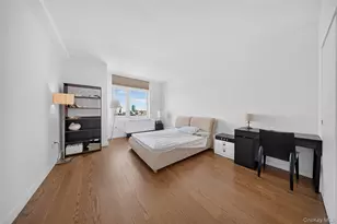40-26 College Point Blvd, Flushing, NY 11354 - Photo 7