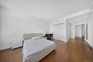 40-26 College Point Blvd, Flushing, NY 11354 - Photo 9