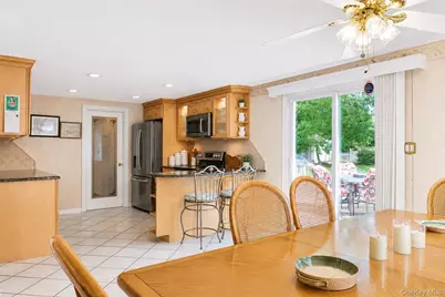 17 Sundial Lane, Bellport, NY 11713 - Photo 7