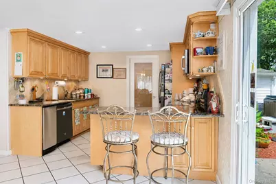 17 Sundial Lane, Bellport, NY 11713 - Photo 5