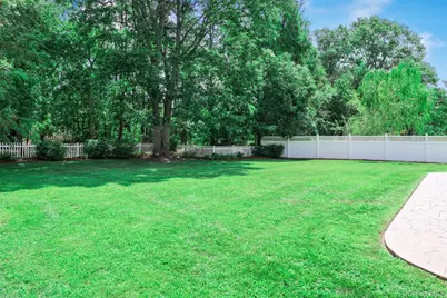 17 Sundial Lane, Bellport, NY 11713 - Photo 19