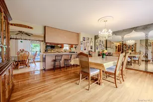 694 Pease Ln, West Islip, NY 11795 - Photo 9