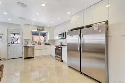 1701 Burnett Street, Brooklyn, NY 11229 - Photo 3