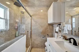 1701 Burnett St, Brooklyn, NY 11229 - Photo 19