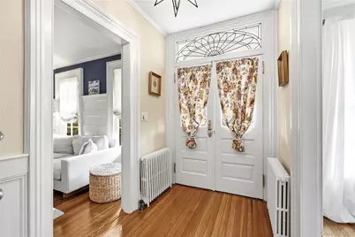 129 Bayview Avenue, Amityville, NY 11701 - Photo 13