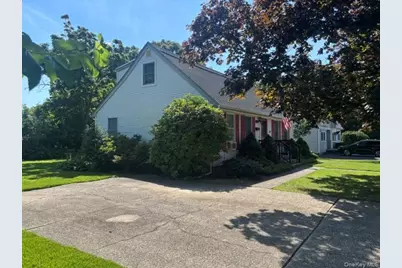363 3rd Avenue, Bayport, NY 11705 - Photo 5