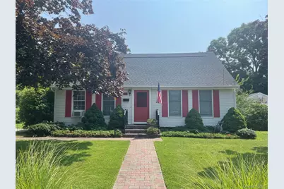 363 3rd Avenue, Bayport, NY 11705 - Photo 1