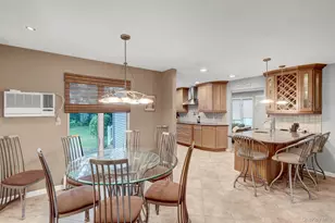 61 Gridley St, West Islip, NY 11795 - Photo 11