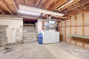 61 Gridley St, West Islip, NY 11795 - Photo 29