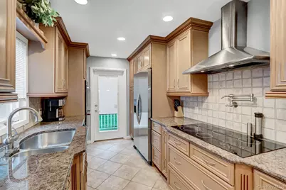 61 Gridley Street, West Islip, NY 11795 - Photo 5