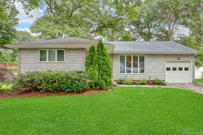 61 Gridley Street, West Islip, NY 11795 - Photo 1