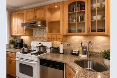 17220 111th Avenue, Jamaica, NY 11433 - Photo 15