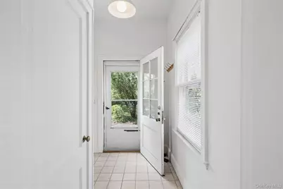 208A Wheatley Road, Old Westbury, NY 11568 - Photo 7