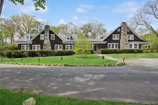 208A Wheatley Rd, Old Westbury, NY 11568 - Photo 33