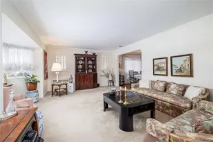 36 Wellsboro Rd, Valley Stream, NY 11580 - Photo 3