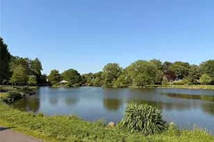 61 Center Dr, Old Greenwich, CT 06870 - Photo 27