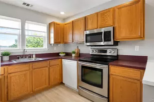 53 Village Cir E, Manorville, NY 11949 - Photo 3