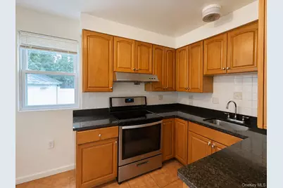 77-18 169th Street #1st fl, Flushing, NY 11366 - Photo 5