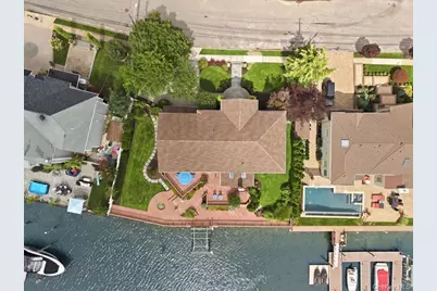 211 Whitewood Drive, Massapequa Park, NY 11762 - Photo 43