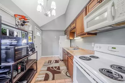 64 Mowbray Avenue, Bay Shore, NY 11706 - Photo 23