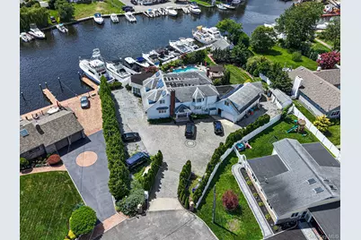 64 Mowbray Avenue, Bay Shore, NY 11706 - Photo 49