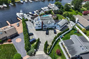 64 Mowbray Ave, Bay Shore, NY 11706 - Photo 49