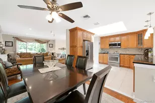 12 Linden Ln, Farmingville, NY 11738 - Photo 9