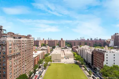 250 E 21st Street #9D, New York, NY 10010 - Photo 9