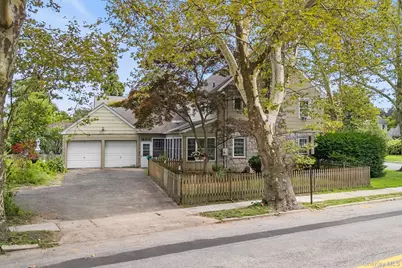 3 Demott Avenue, Rockville Centre, NY 11570 - Photo 5