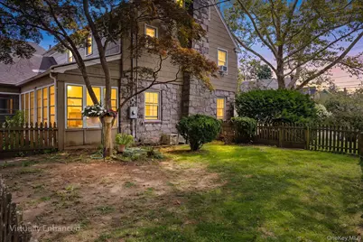 3 Demott Avenue, Rockville Centre, NY 11570 - Photo 35