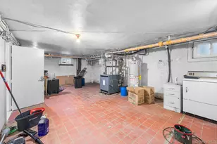 3 Demott Ave, Rockville Centre, NY 11570 - Photo 29