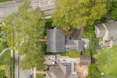 3 Demott Avenue, Rockville Centre, NY 11570 - Photo 7