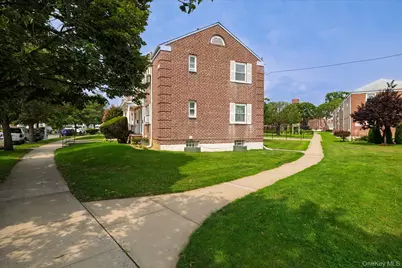 245-41B 77th Crescent #2nd Fl, Bellerose, NY 11426 - Photo 3