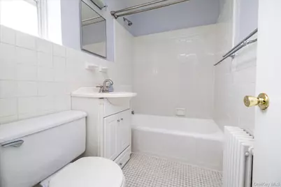 245-41B 77th Crescent #2nd Fl, Bellerose, NY 11426 - Photo 11