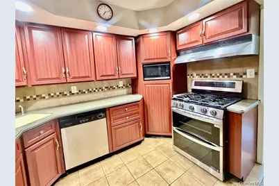 89 Bruce Avenue, Hicksville, NY 11801 - Photo 21