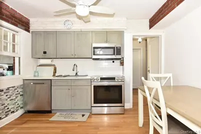 93 Gilmore Boulevard, Floral Park, NY 11001 - Photo 5