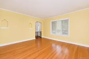 93 Gilmore Blvd, Floral Park, NY 11001 - Photo 3
