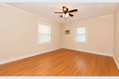 93 Gilmore Boulevard, Floral Park, NY 11001 - Photo 7